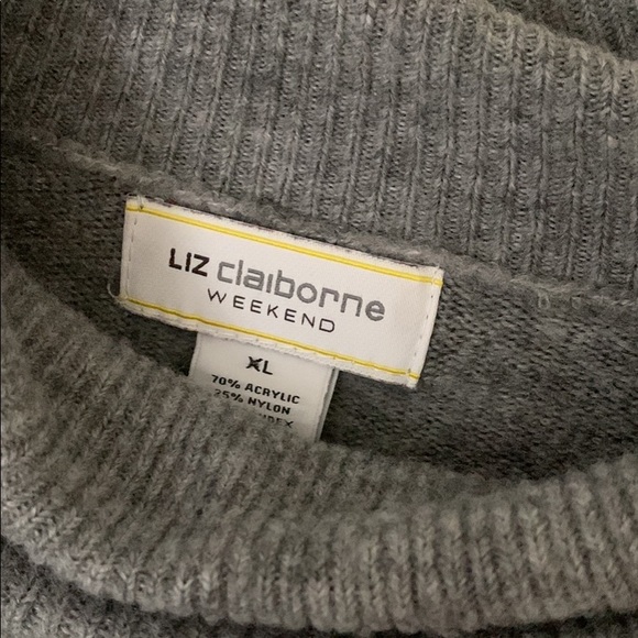 Chic Sweater - Picture 3 of 3